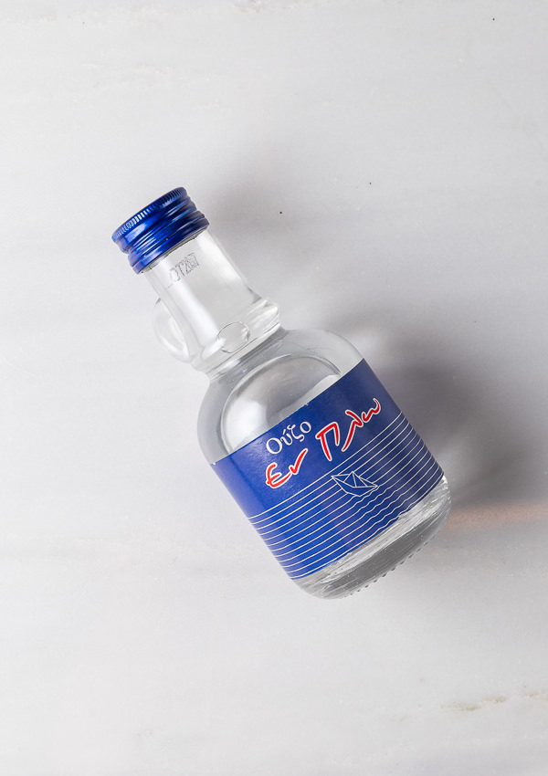 ΟΥΖΟ ΕΝ ΠΛΩ  (ΔΑΜΙΖΑΝΑΚΙ) 200ml  38%vol